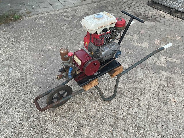 Honda g42 mobiele hogedrukreiniger - afbeelding 3 van  9