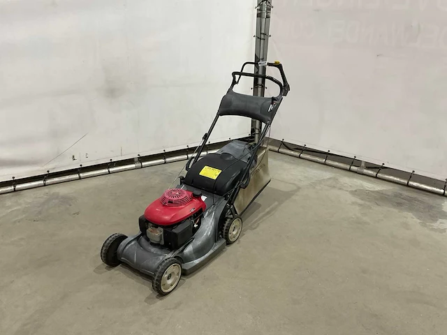 Honda gazonmaaier - afbeelding 1 van  7