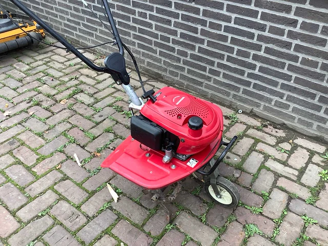 Honda grondfrees - afbeelding 2 van  4