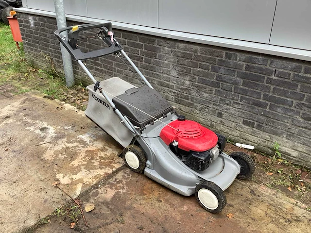 Honda hrb 475 grasmaaier - afbeelding 1 van  4