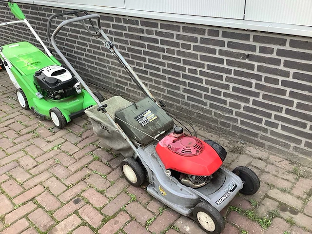 Honda hrb423 grasmaaier - afbeelding 1 van  2