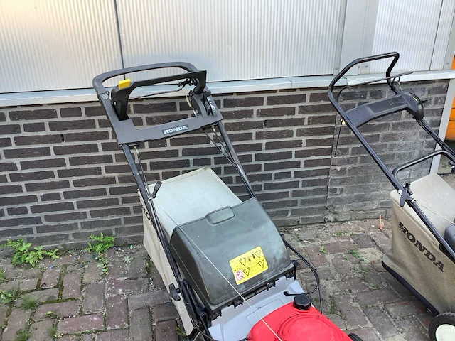 Honda hrb475 wals grasmaaier - afbeelding 3 van  3
