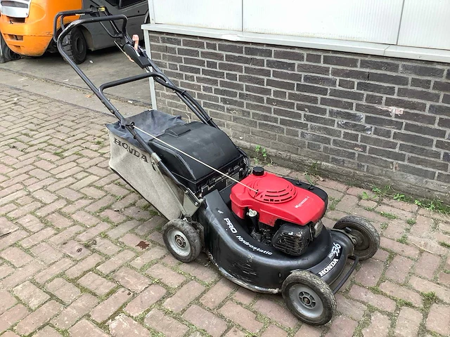 Honda hrh 536 grasmaaier - afbeelding 1 van  6