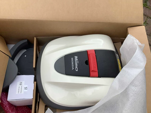 Honda hrm 520 robotmaaier - afbeelding 3 van  3