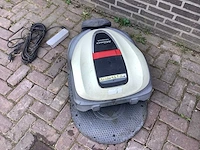 Honda hrm3000 e robotmaaier - afbeelding 2 van  4