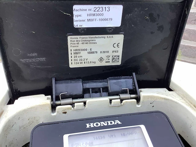 Honda hrm3000 e robotmaaier - afbeelding 4 van  4