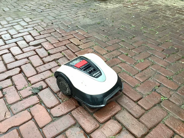 Honda hrm40 live robotmaaier - afbeelding 1 van  2