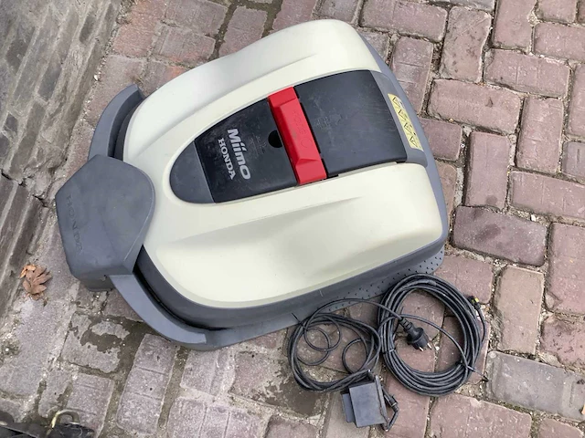 Honda hrm520k1 robotmaaier - afbeelding 2 van  4