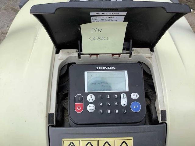 Honda hrm520k1 robotmaaier - afbeelding 3 van  4