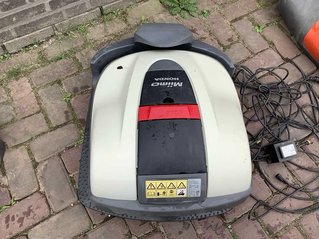 Honda hrm520k1 robotmaaier - afbeelding 2 van  4