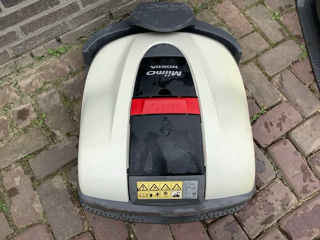 Honda hrm520k1 robotmaaier - afbeelding 2 van  4
