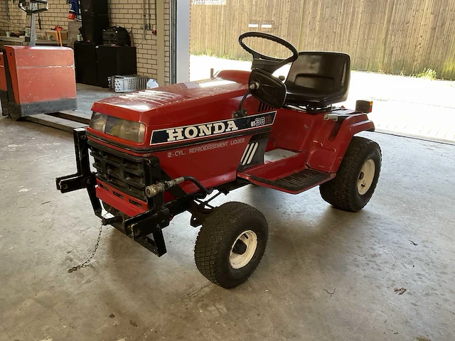 Honda ht3813 tuin tractor - afbeelding 1 van  14
