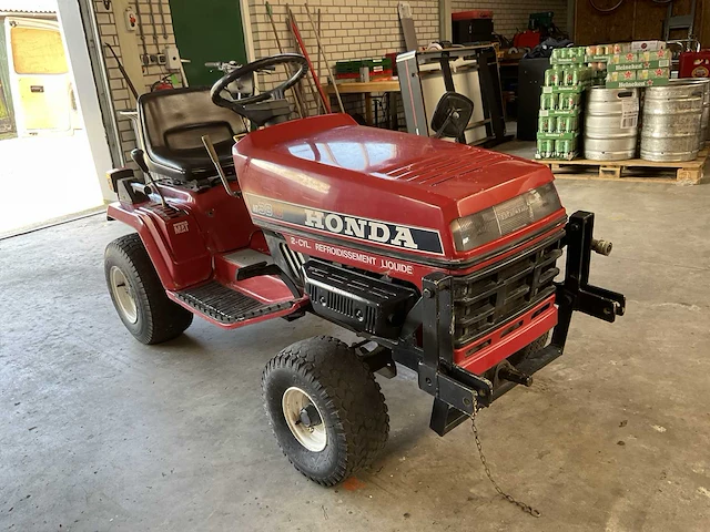 Honda ht3813 tuin tractor - afbeelding 8 van  14