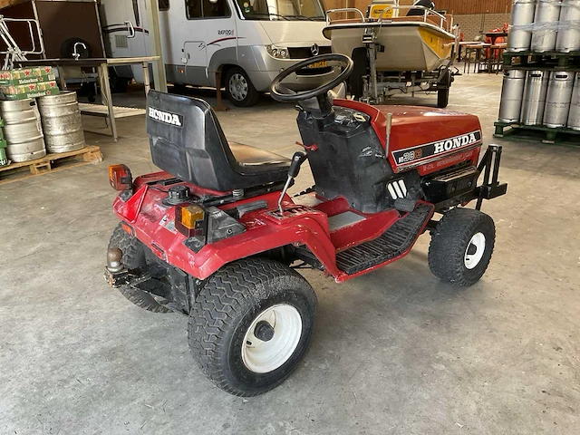 Honda ht3813 tuin tractor - afbeelding 9 van  14