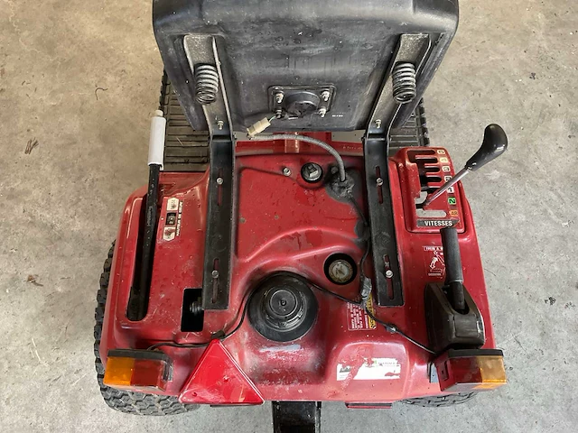Honda ht3813 tuin tractor - afbeelding 13 van  14