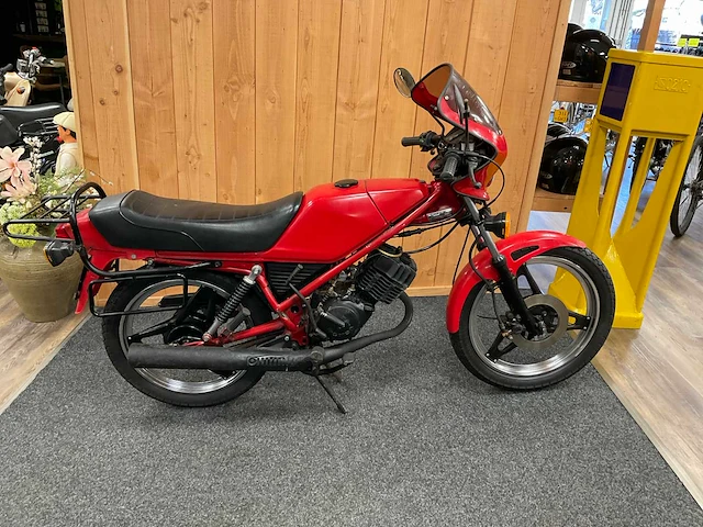 Honda mb 8 brommer - afbeelding 1 van  15