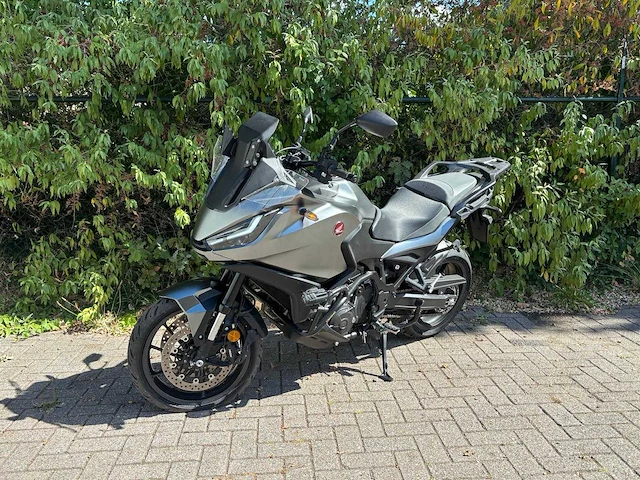 Honda nt 1100 dtc - afbeelding 1 van  9