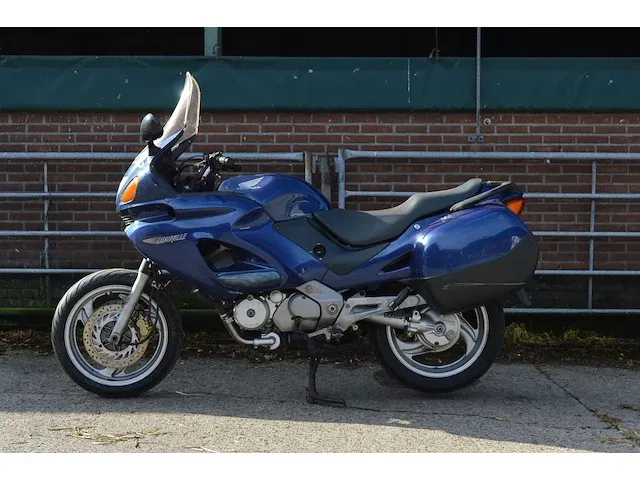 Honda nt650 deauville | 2000 | schademotor | - afbeelding 1 van  16