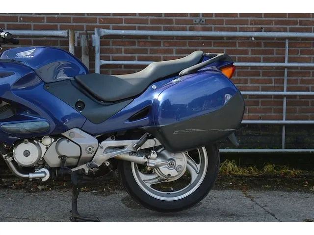 Honda nt650 deauville | 2000 | schademotor | - afbeelding 15 van  16