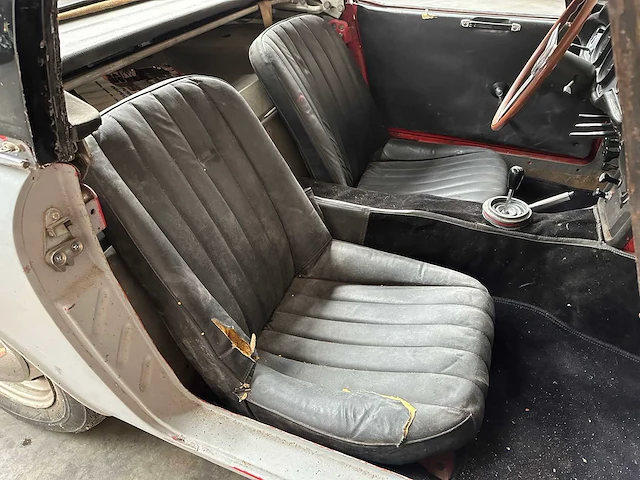 Honda s600 57pk 1964 hardtop (restauratieproject) - afbeelding 25 van  36