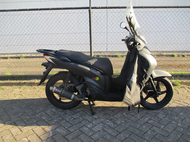 Honda sh 125 i - motorscooter - motorfiets - afbeelding 8 van  11