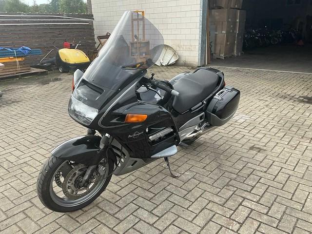 Honda tour motorfiets - afbeelding 1 van  13