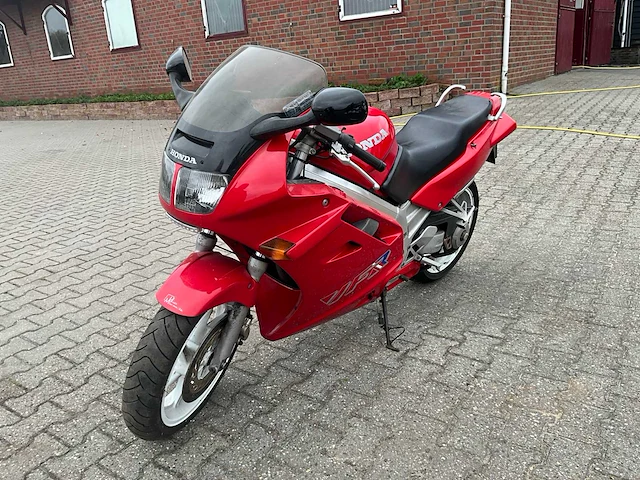 Honda vfr750f motorfiets - afbeelding 1 van  23