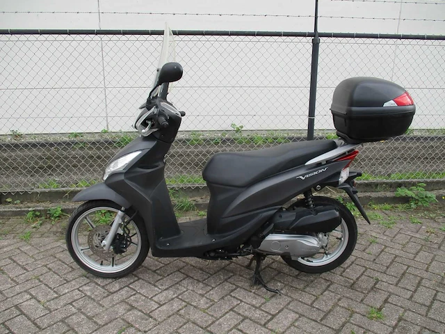Honda vision - motorscooter - injectie 4 t - motorfiets - afbeelding 1 van  13