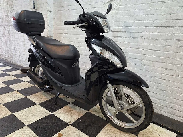 Honda vision 45 km bromscooter 4takt - afbeelding 7 van  7