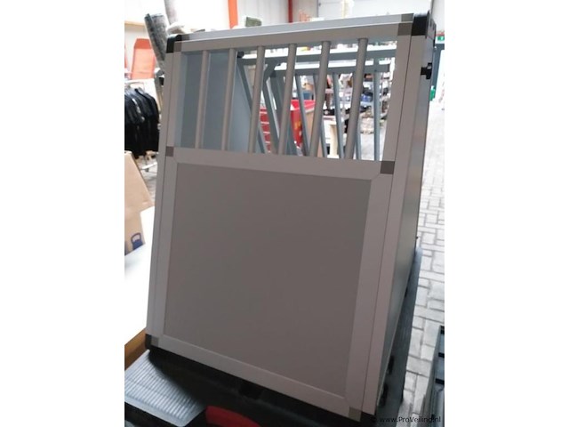 Hondenbench voor in auto - afbeelding 4 van  7