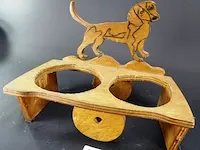Hondenvoerbak houder