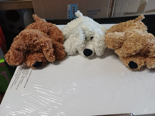 Hondjkes knuffel 20 cm mix geleverd 5 stuks in doos b - afbeelding 2 van  5
