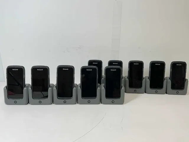Honeywell dolphin (ct50lun-cs13se0) ct50 mobile scanners with rugged casing (10x) - afbeelding 1 van  8