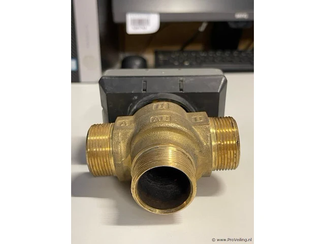 Honeywell vc8610-12 driewegklep - afbeelding 3 van  3