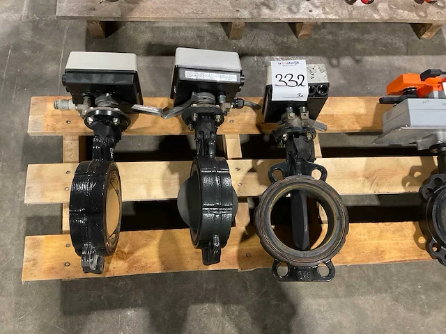 Honeywell vmm 40 elektrische afsluiter (3x) - afbeelding 1 van  2