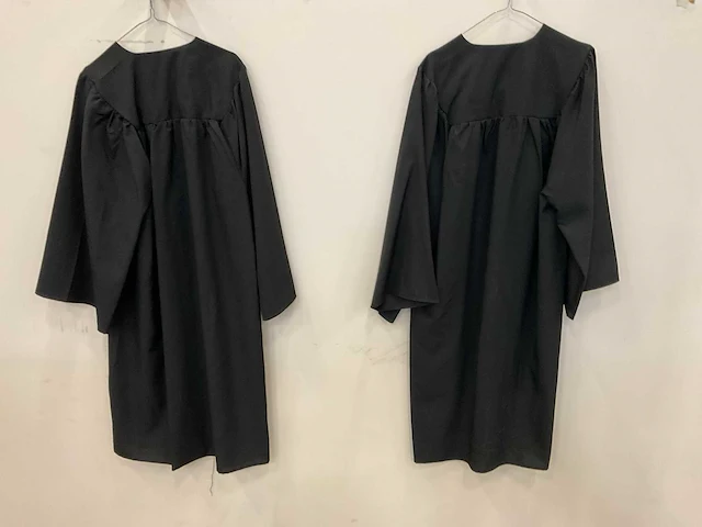 Honorys toga (maat 48) (2x) - afbeelding 2 van  3
