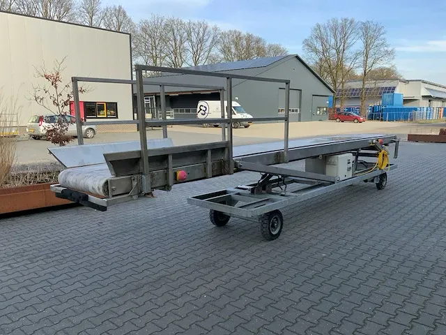 Hoogte instelbaar mobiele transportband - afbeelding 6 van  11