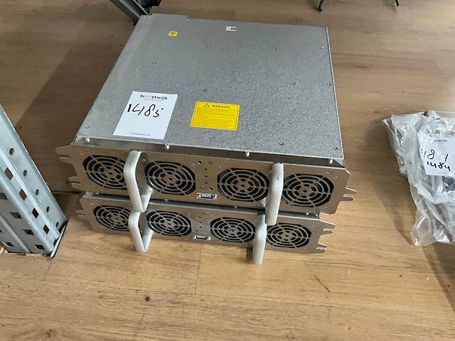 Hoogvermogen power supplie (2x) - afbeelding 1 van  4
