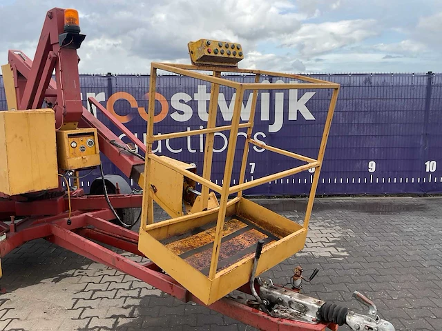 Hoogwerker op onderstel - afbeelding 11 van  12