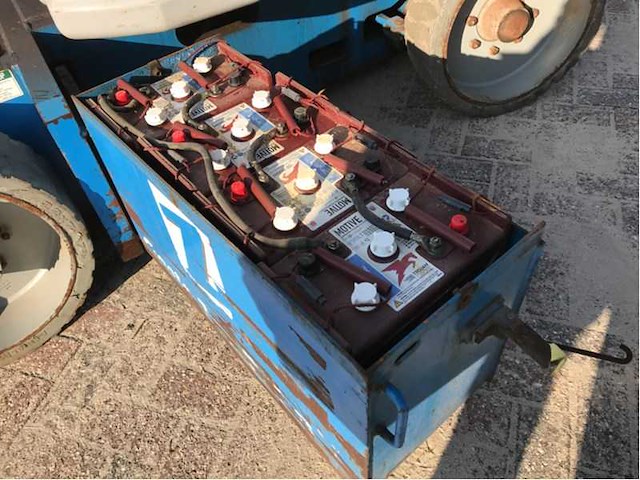 Hoogwerker - afbeelding 4 van  13