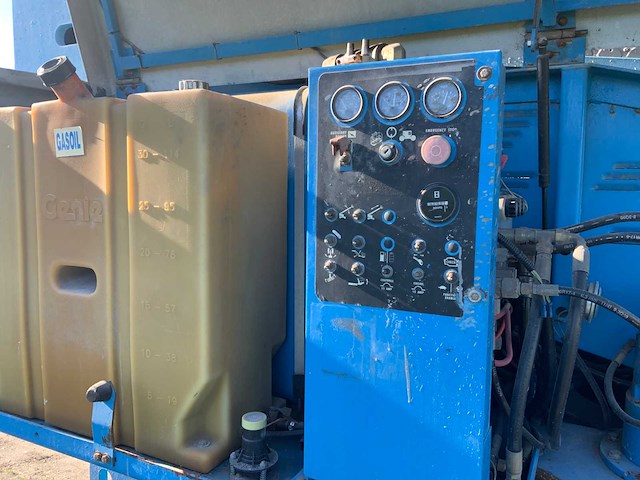 Hoogwerker - afbeelding 2 van  13