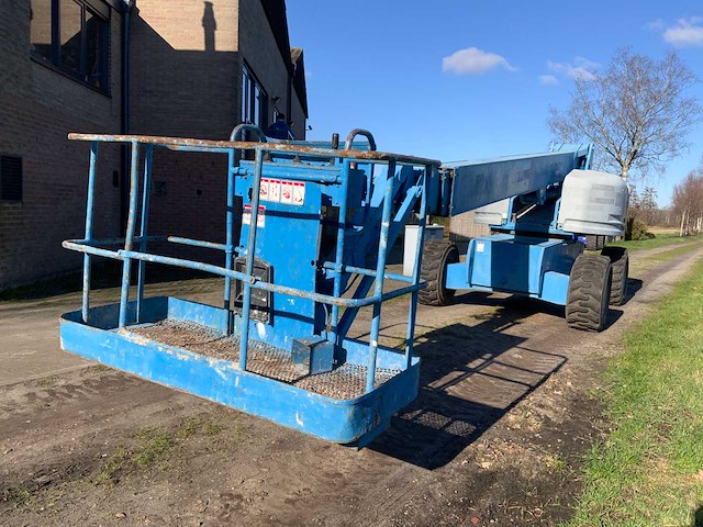 Hoogwerker - afbeelding 11 van  13