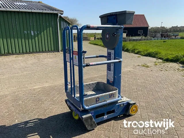 Hoogwerker - afbeelding 1 van  7