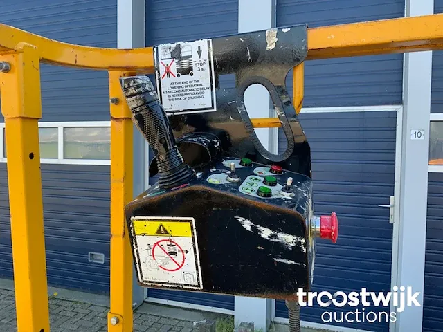 Hoogwerker - afbeelding 6 van  9