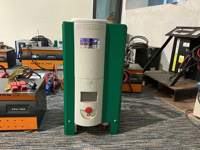 Hoppecke - 24v 30a - acculaders - 2018 - afbeelding 1 van  3