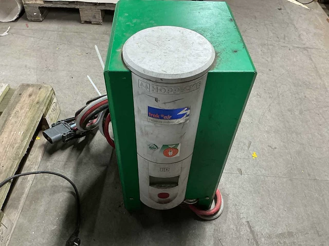 Hoppecke - 48v 130a - acculaders - 2013 - afbeelding 1 van  2