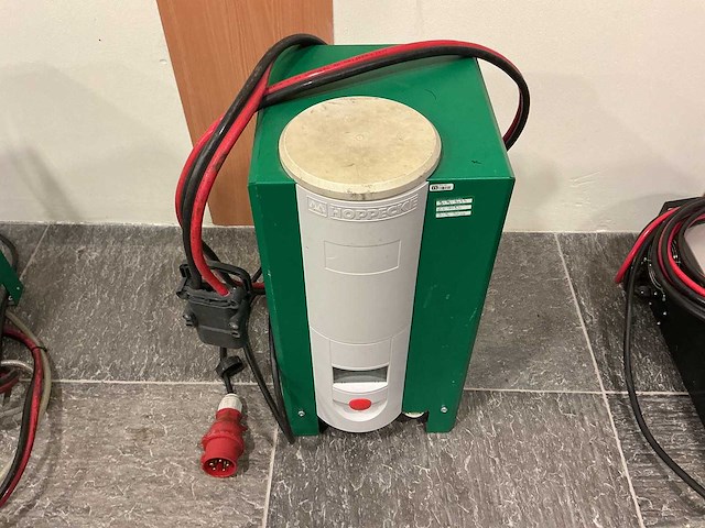 Hoppecke - 80v 80v - acculaders - 2018 - afbeelding 1 van  2