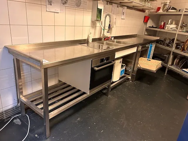 Horeca - rvs - keukenopstelling - afbeelding 1 van  12