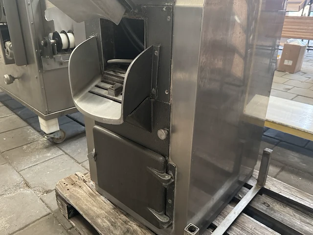 Horeca aardappelschrapmachine - afbeelding 7 van  8