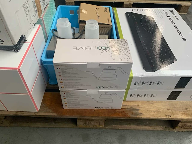 Horeca-accesoires op 3 pallets en 1 kar - afbeelding 10 van  15